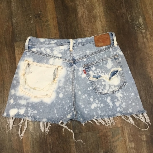 𝅺LEVI’S 501 destroyed slash bleached button up cut off shorts - Picture 9 of 9